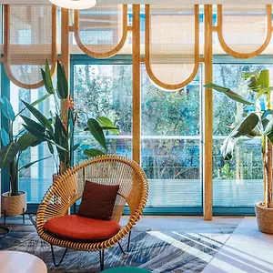 https://ibis-styles-antibes.fr-provencehotel.com